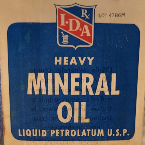 Share Vintage 1960's - IDA Heavy Mineral Oil Glass Bottle - 16 oz Bottle - Picture 2 of 5